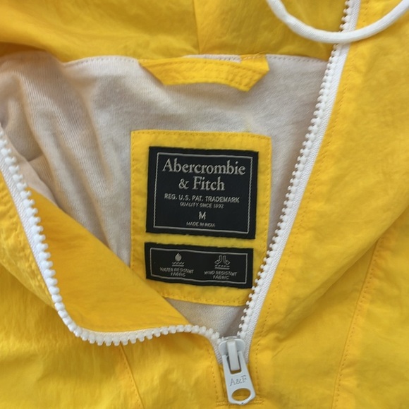 Abercrombie & Fitch Rain Pullover Hoodie Size M - Picture 4 of 5